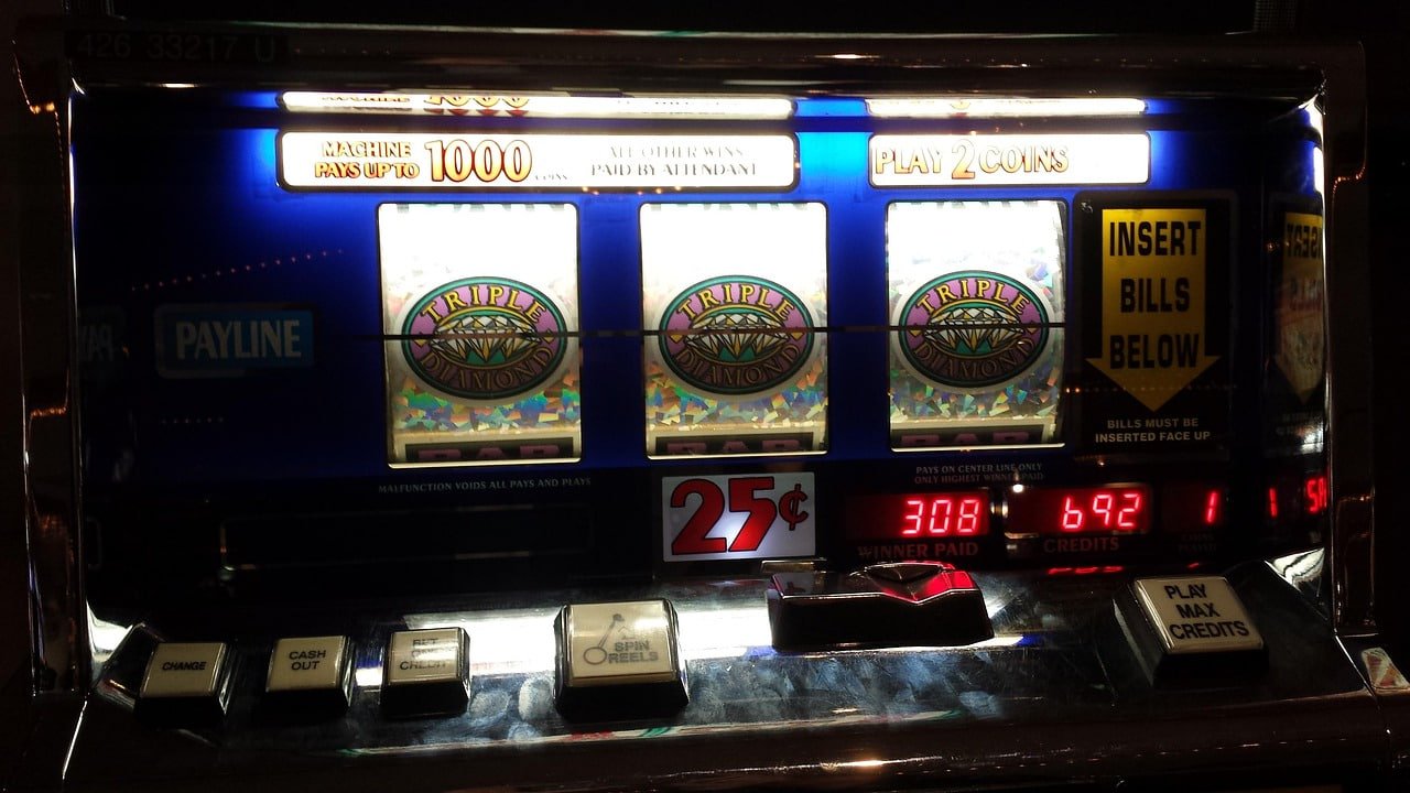 Studio live dealer rex88 dengan kamera multi-angle untuk permainan Dragon Tiger dan Sic Bo